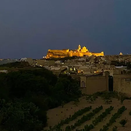 Ir-razzett Ta' Kalanc Villa Kerċem